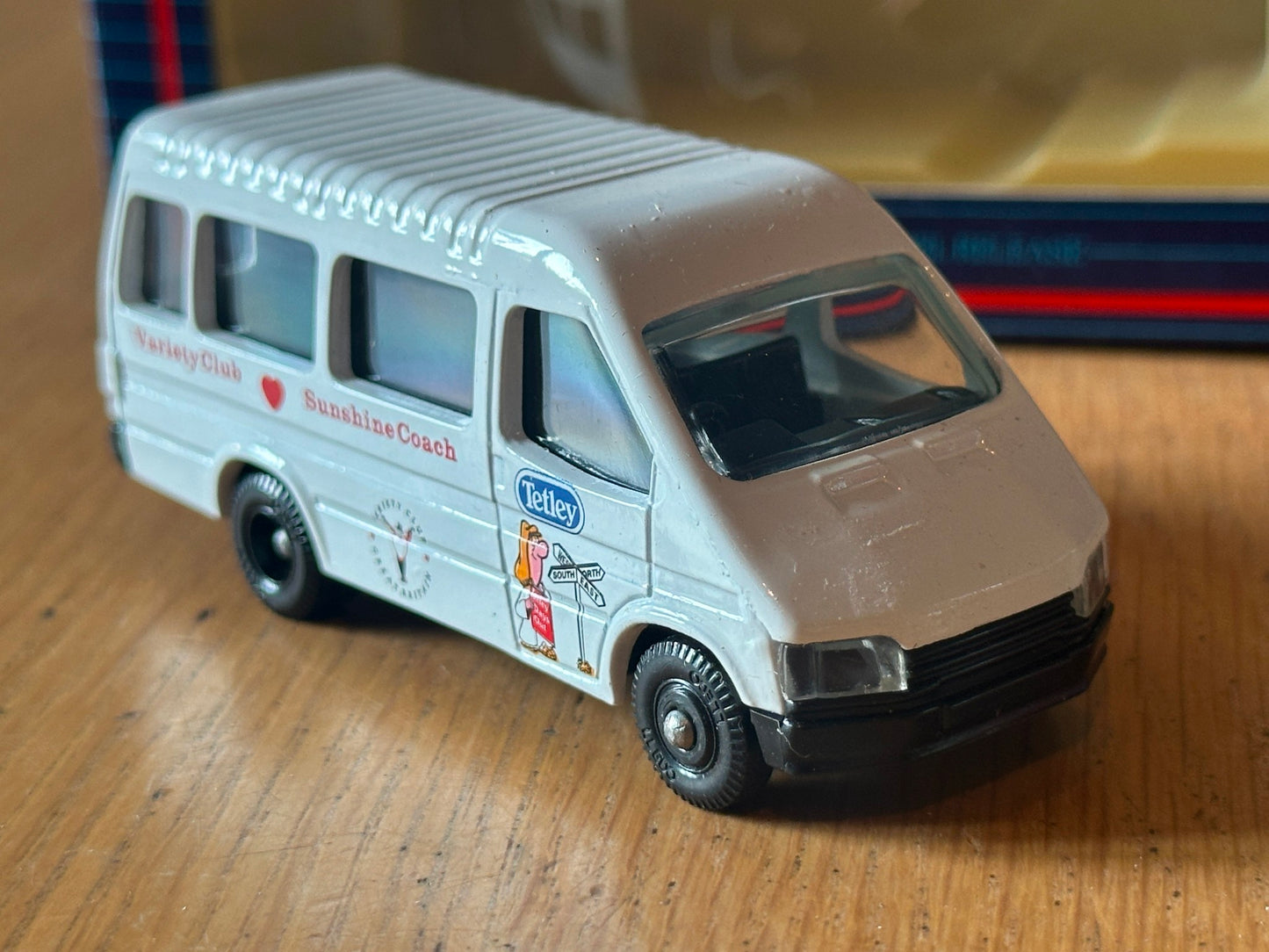 Lledo PM100001 Tetley Tea, Variety Club Sunshine Coach - Ford Transit