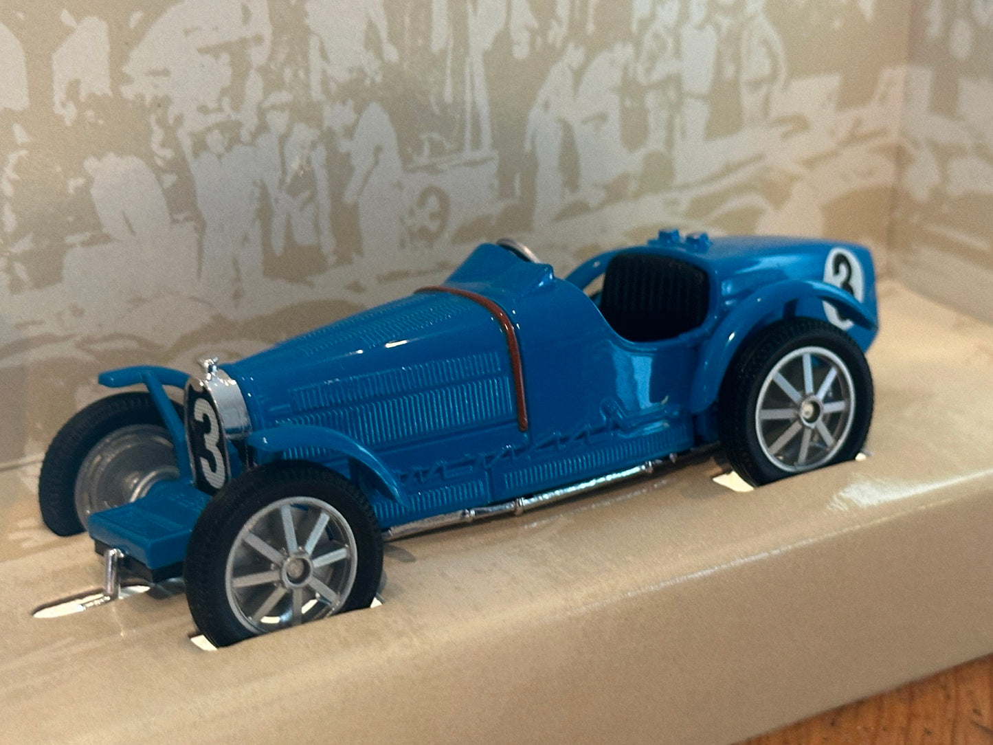 Corgi Legends of Speed - Bugatti B00202