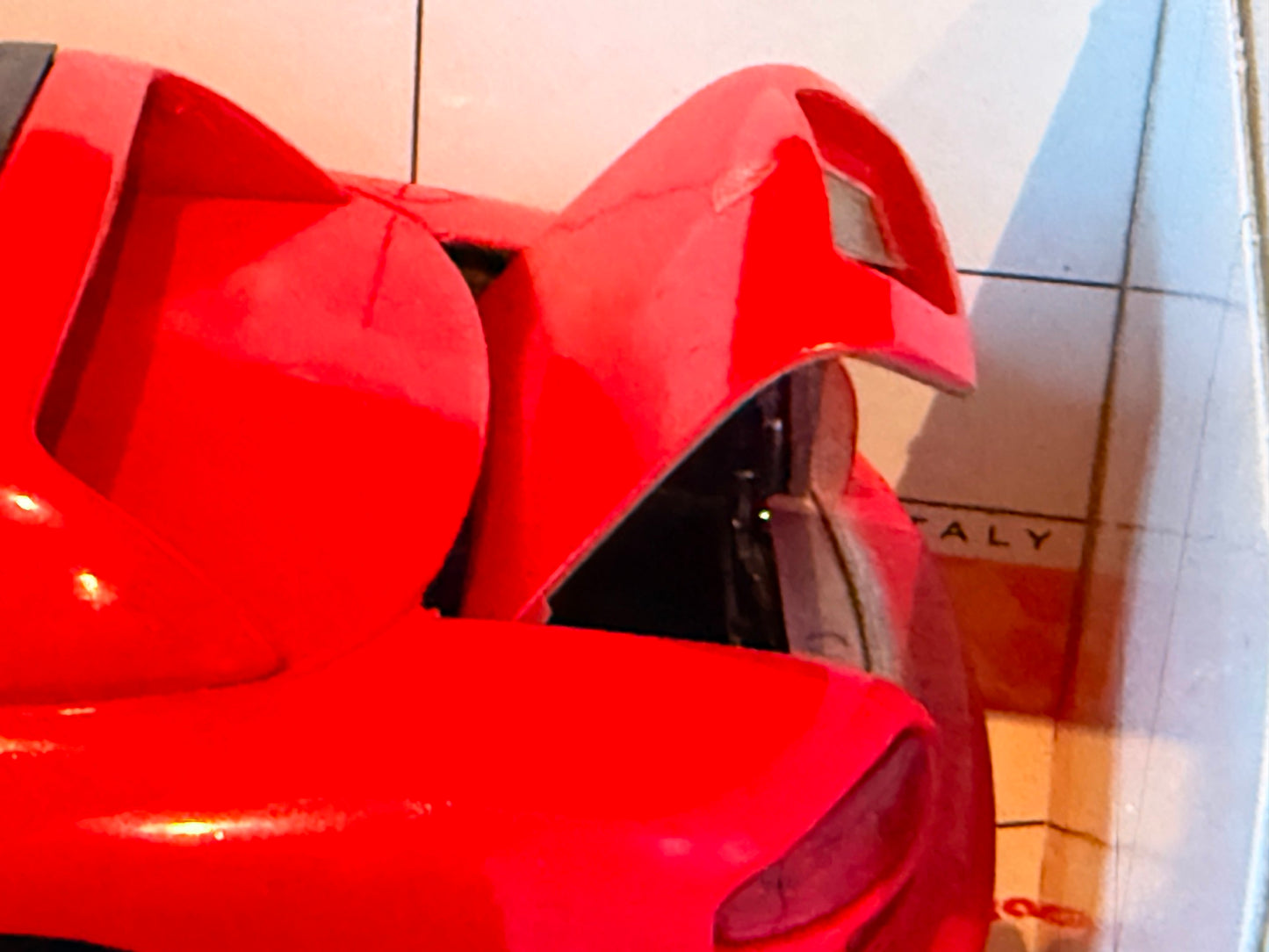 Bburago 1:18 Diecast Dodge Viper GTS Coupe