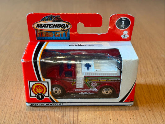 Matchbox Diecast Car - Hero City 1/75 - Fire Engine. BNIB