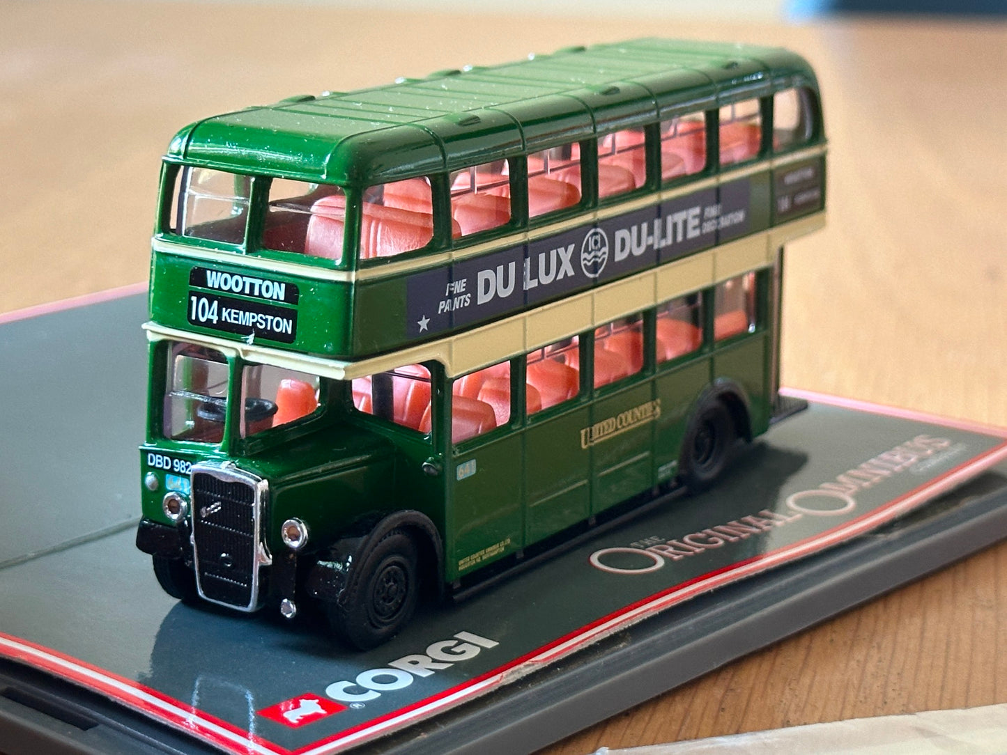 Original Omnibus 1:76 OO Gauge 40701- Bristol K6A United Countries
