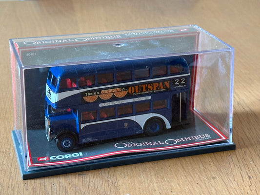Original Omnibus 1:76 OO Gauge 40401 - AEC Regent II Kingston-Upon-Hull City