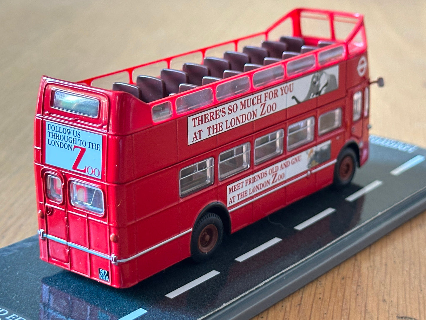 Original Omnibus 1:76 OO Gauge 45607 - BMMO D9 Open Top London Transport