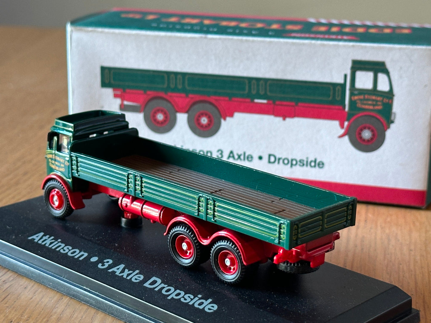 Atlas Editions OO Gauge Eddie Stobart - Atkinson 3 Axle Dropside