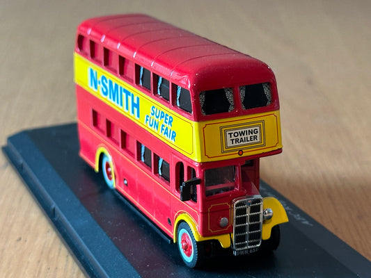 Atlas Editions OO Gauge - AEC Regent bus - N. Smith