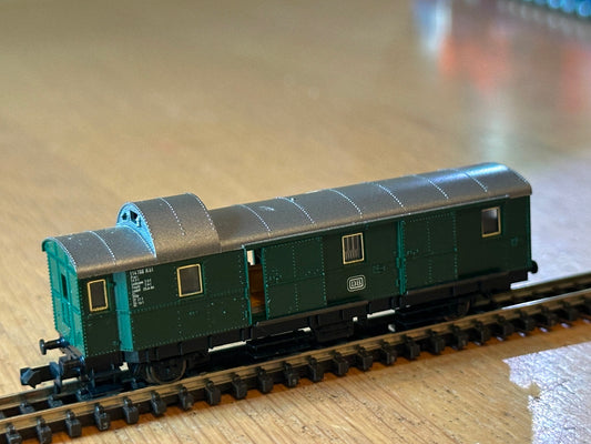 Fleischmann German DR 6 Wheel Baggage Coach In Green - N Gauge