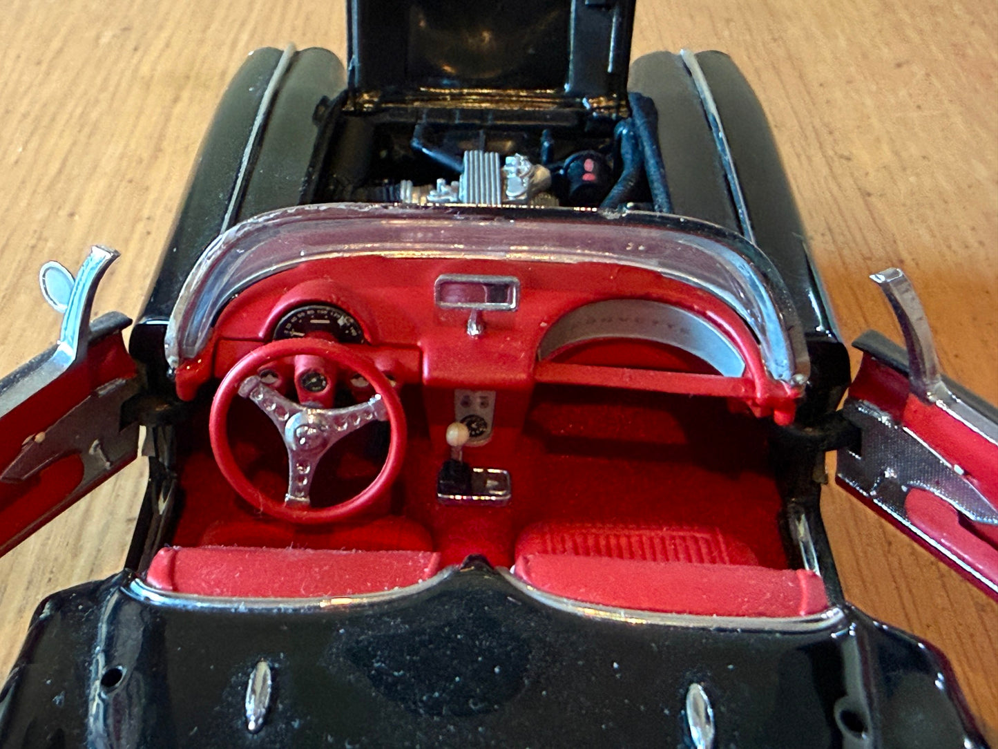 Franklin Mint 1/24 1958 Corvette - No box or accessories