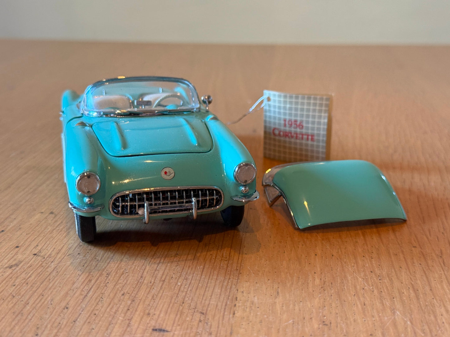 Franklin Mint 1/24 1956 Corvette - No box or accessories