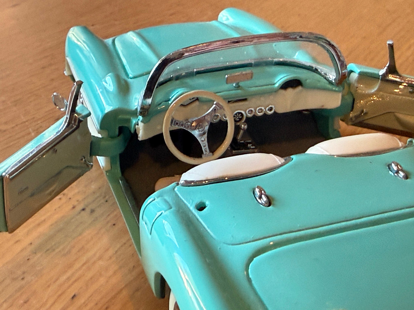 Franklin Mint 1/24 1956 Corvette - No box or accessories