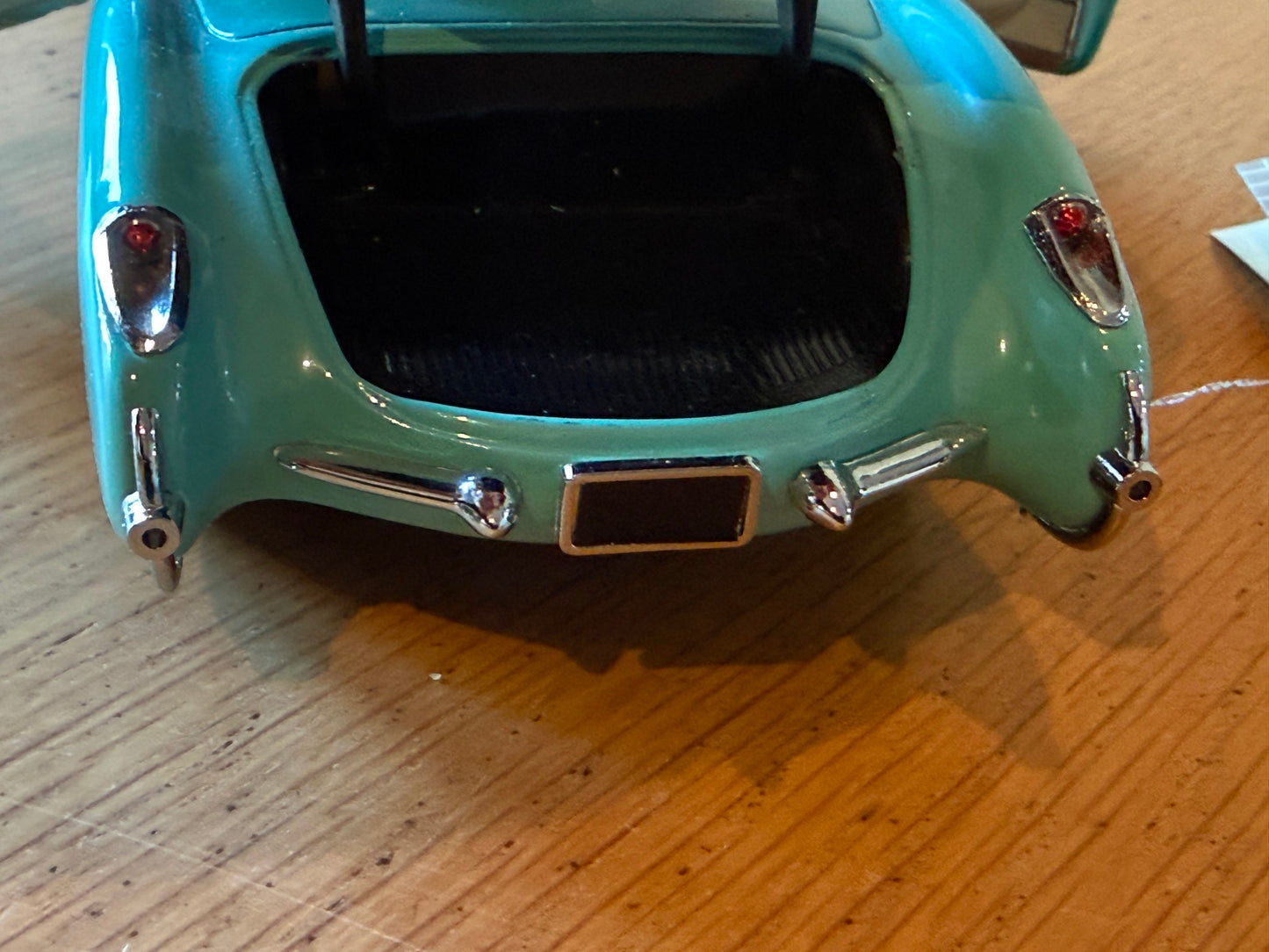 Franklin Mint 1/24 1956 Corvette - No box or accessories