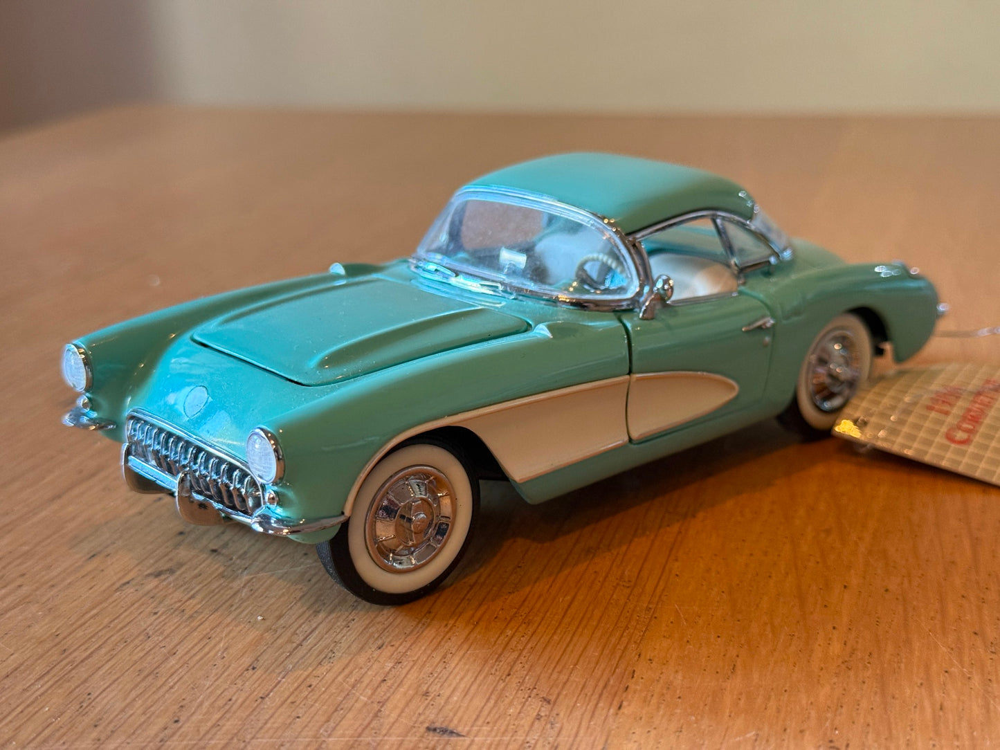 Franklin Mint 1/24 1956 Corvette - No box or accessories