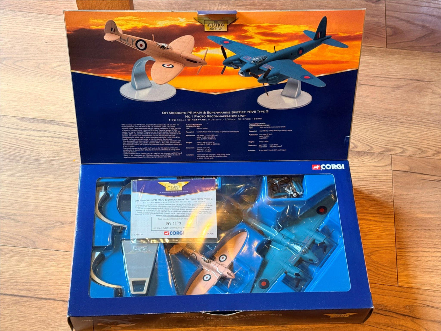 Corgi AA99110 - 1:72 Scale DH Mosquito PR MkIV & Supermarine Spitfire PRVII