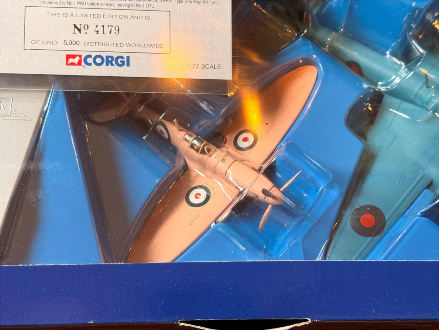 Corgi AA99110 - 1:72 Scale DH Mosquito PR MkIV & Supermarine Spitfire PRVII
