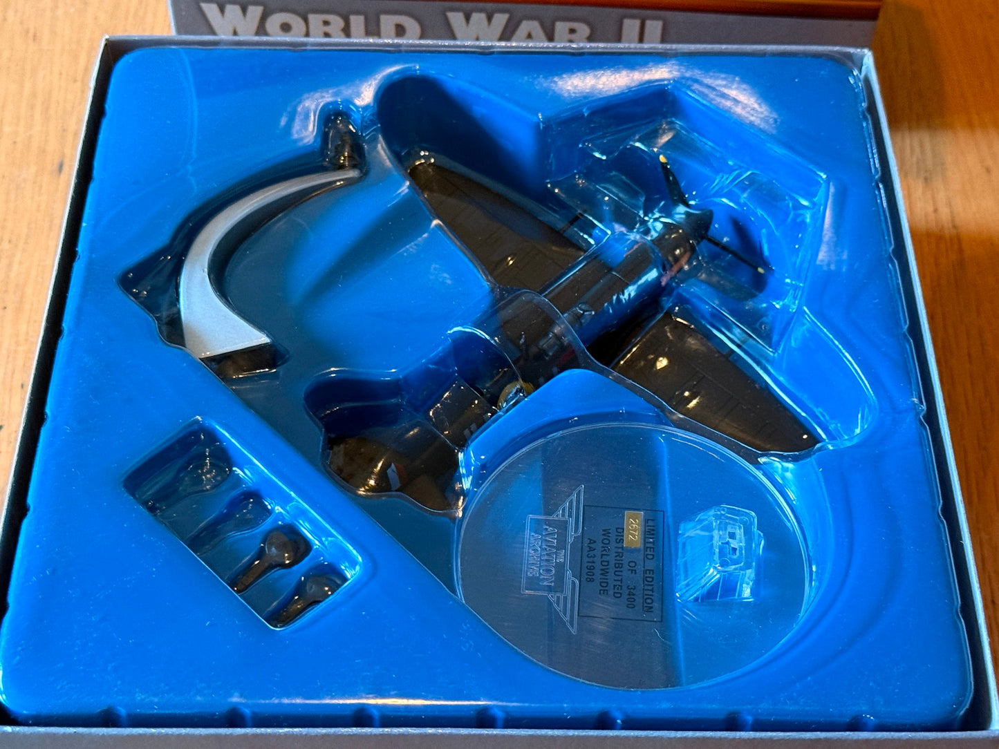 Corgi AA31908 1:72 Scale Supermarine Spitfire MKVB-W38 JU-H