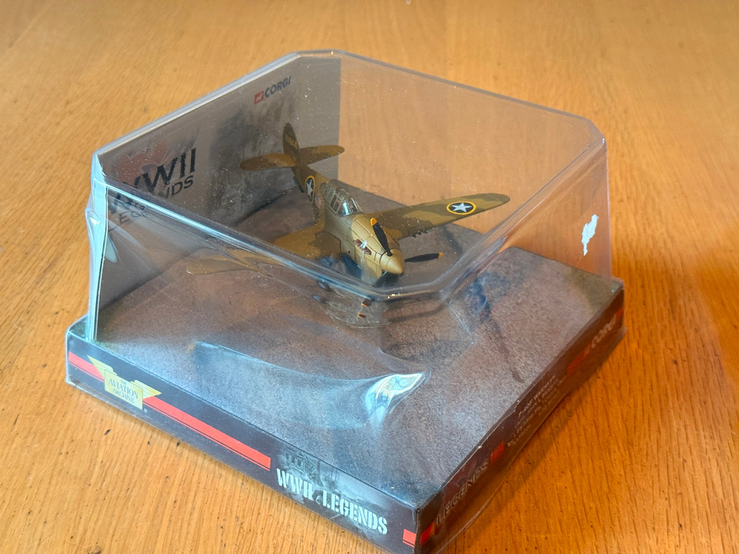 Corgi Aviation AA33105 WWII Legends  P40F Warhawk