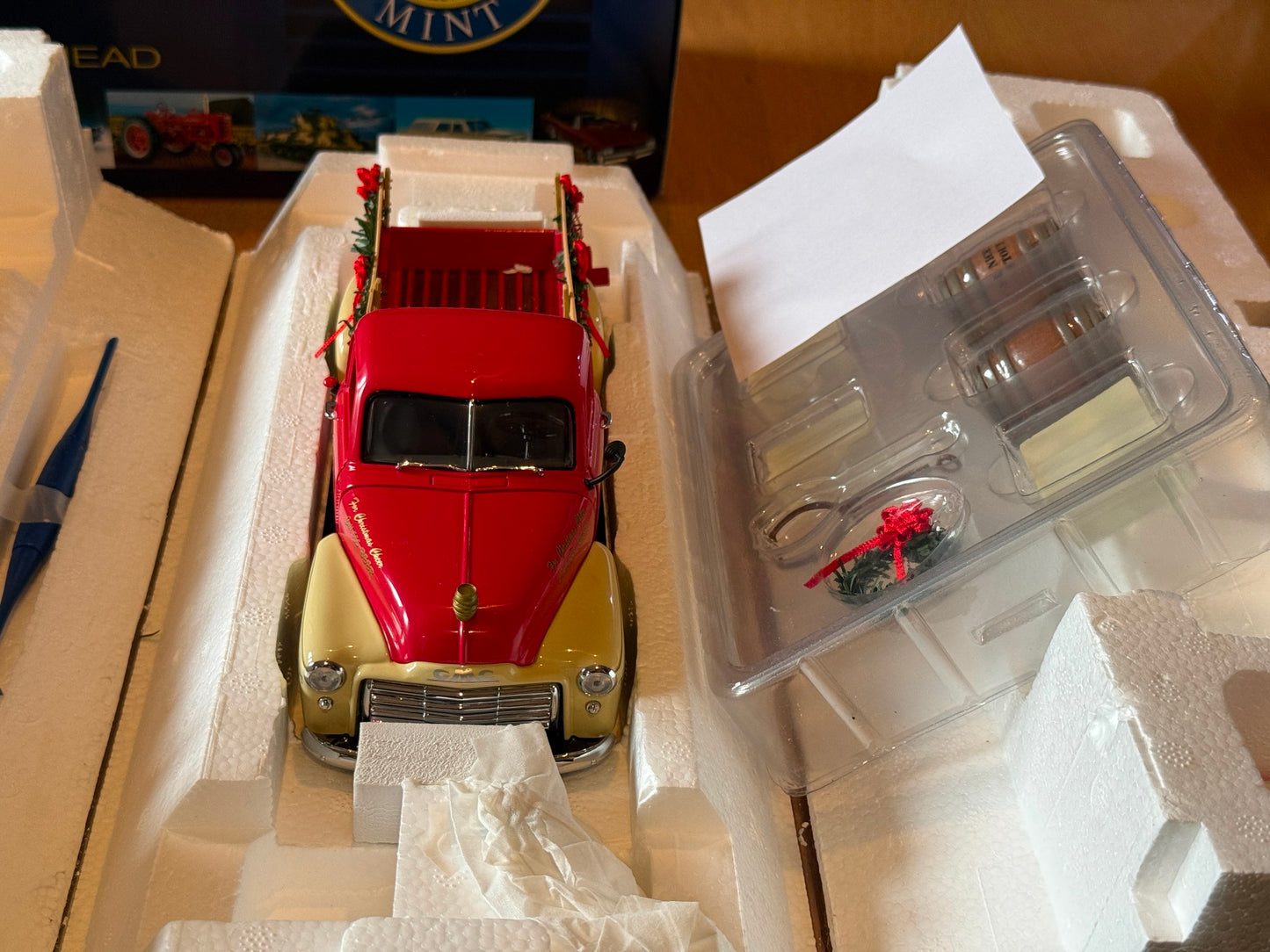 Franklin Mint 1/24 1950 GMC Truck - 2007 Christmas Model