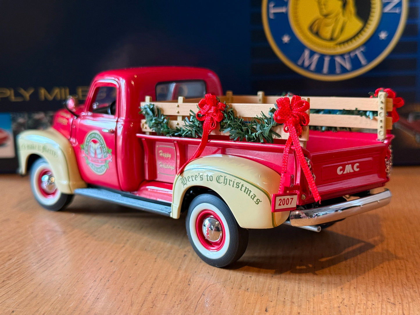 Franklin Mint 1/24 1950 GMC Truck - 2007 Christmas Model