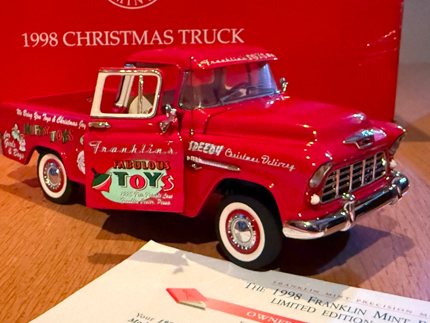 Franklin Mint 1998 Christmas Truck