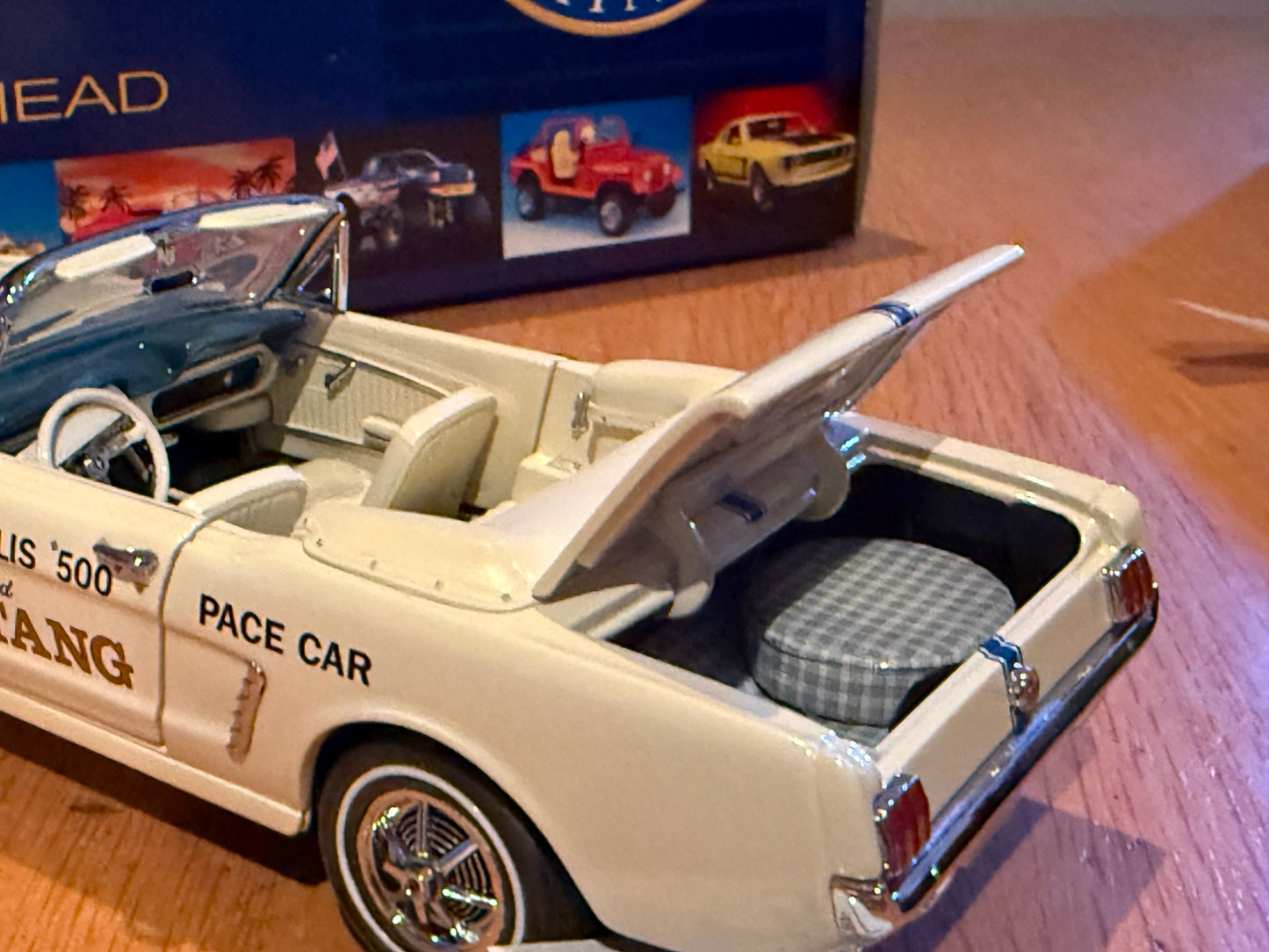 Franklin Mint 1964 1/24 Ford Mustang Indy 500 Pace Car - Very Rare