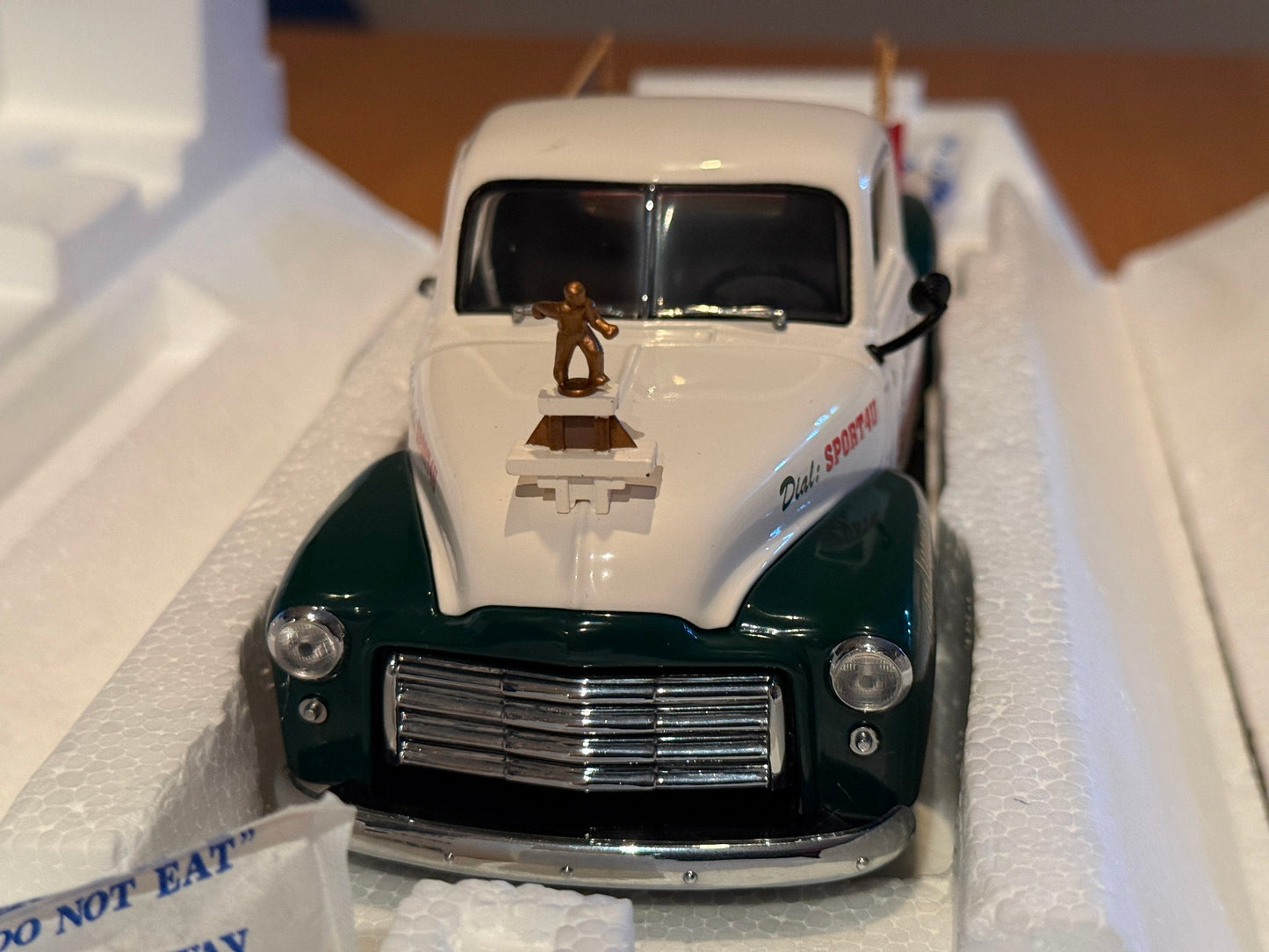 Franklin Mint 1950 GMC Pick-up Truck - 2000 Christmas Collectable Model