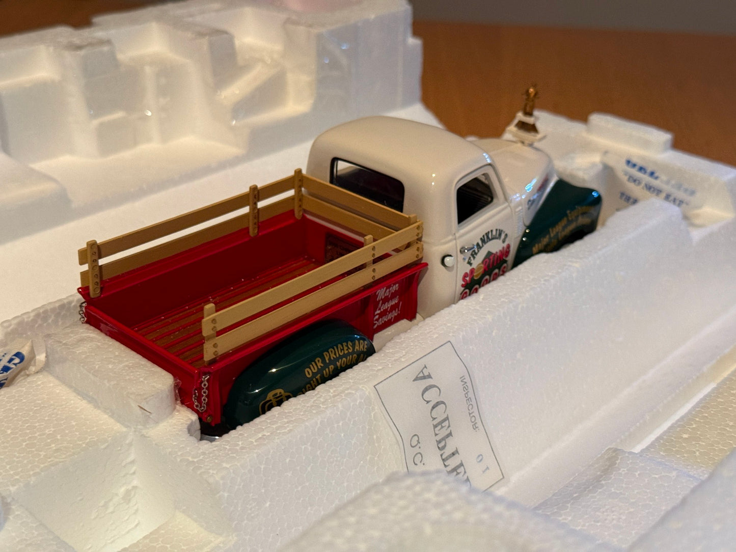 Franklin Mint 1950 GMC Pick-up Truck - 2000 Christmas Collectable Model