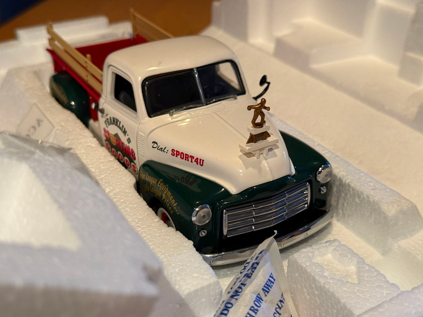 Franklin Mint 1950 GMC Pick-up Truck - 2000 Christmas Collectable Model