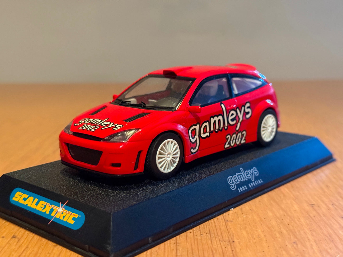Scalextric 1/32 Slot Car - C2471A - Ford Focus WRC - Gamleys 2002