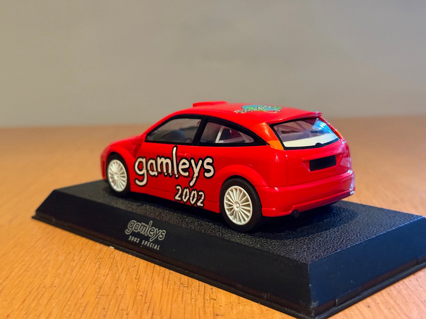 Scalextric 1/32 Slot Car - C2471A - Ford Focus WRC - Gamleys 2002