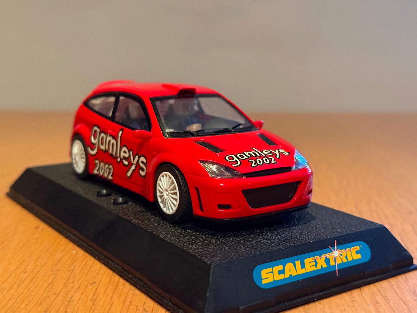 Scalextric 1/32 Slot Car - C2471A - Ford Focus WRC - Gamleys 2002