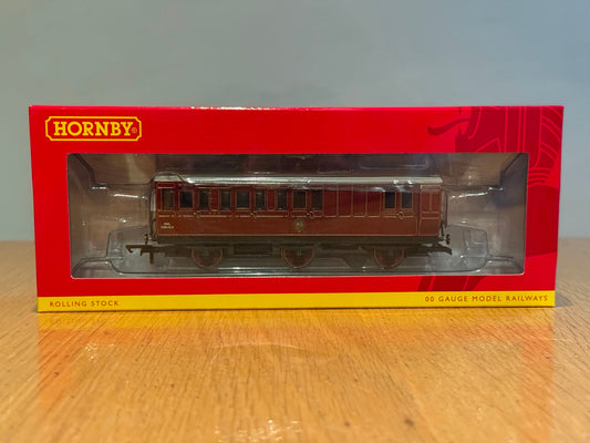 Hornby OO Gauge R40136  - NBR 6 Wheel 3rd Class Coach No. 1169 With Lights