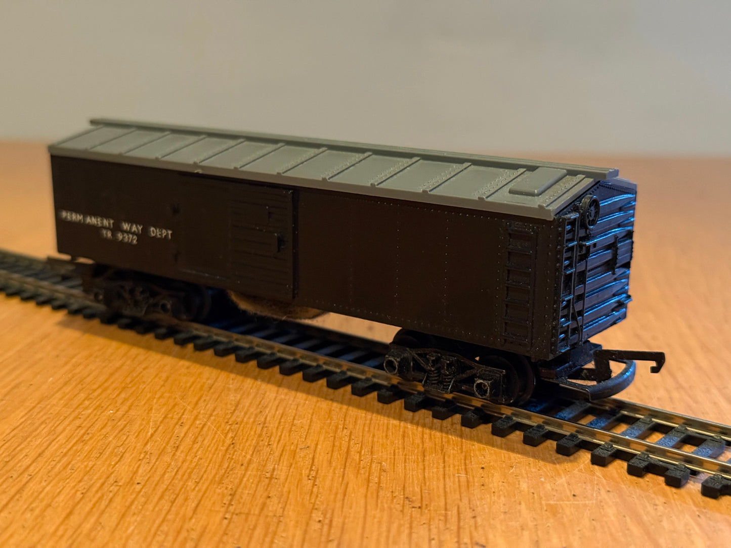 Triang OO Gauge - R114 TR9372 Permanent Way Track Cleaning Car Green