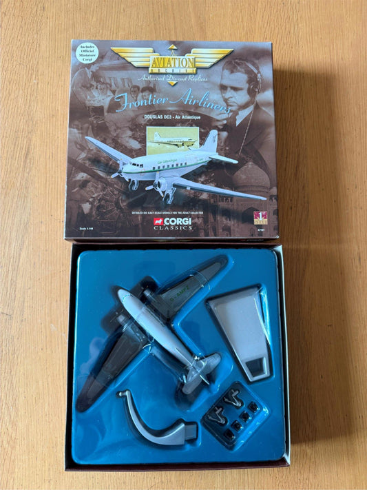 Corgi Aviation Archive 47107 -1:144 Douglas DC3 Air Atlantique