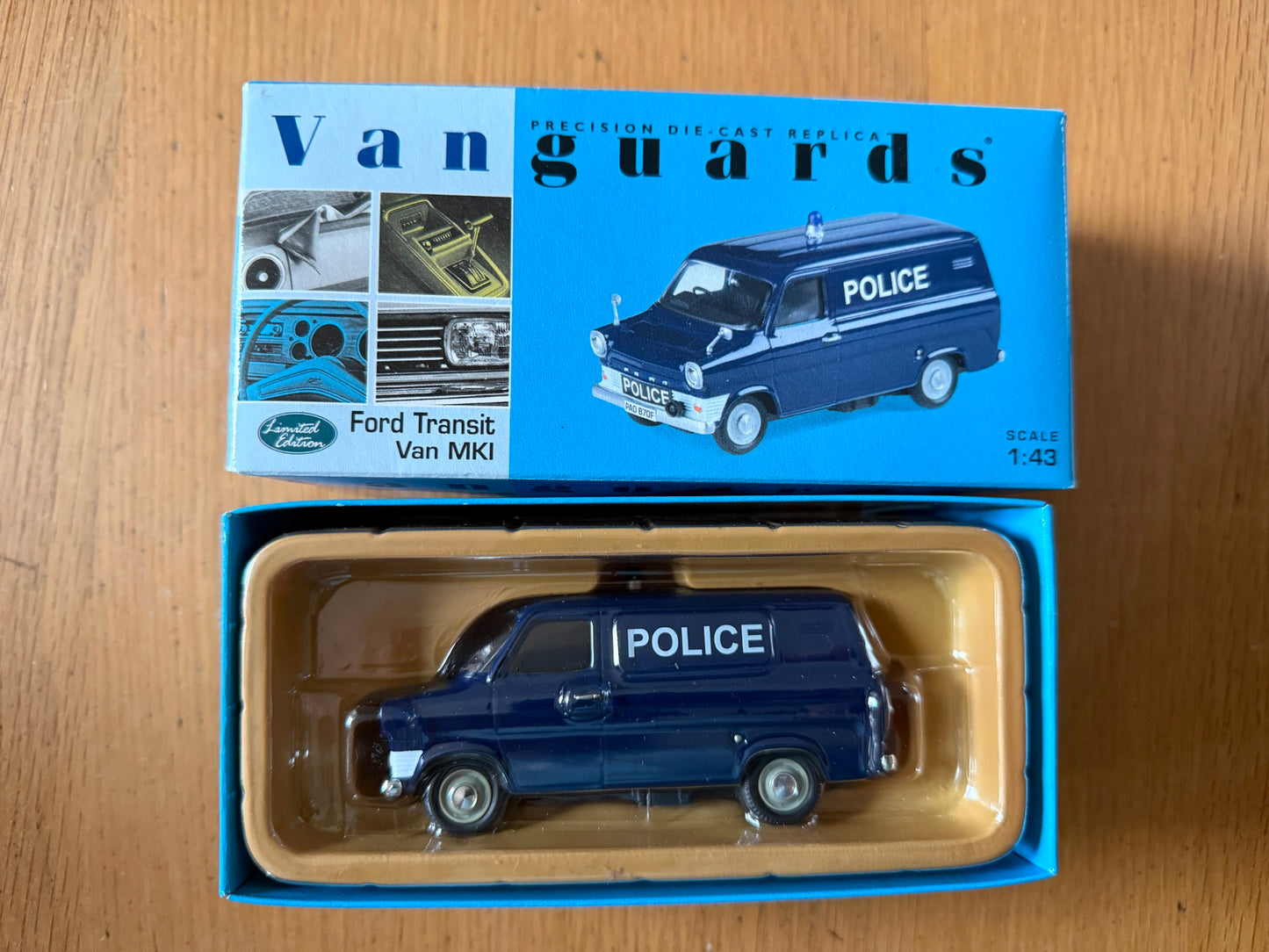 Corgi Vanguards 1:43 VA06605 Ford Transit Mk1 Van - Cumbria Police