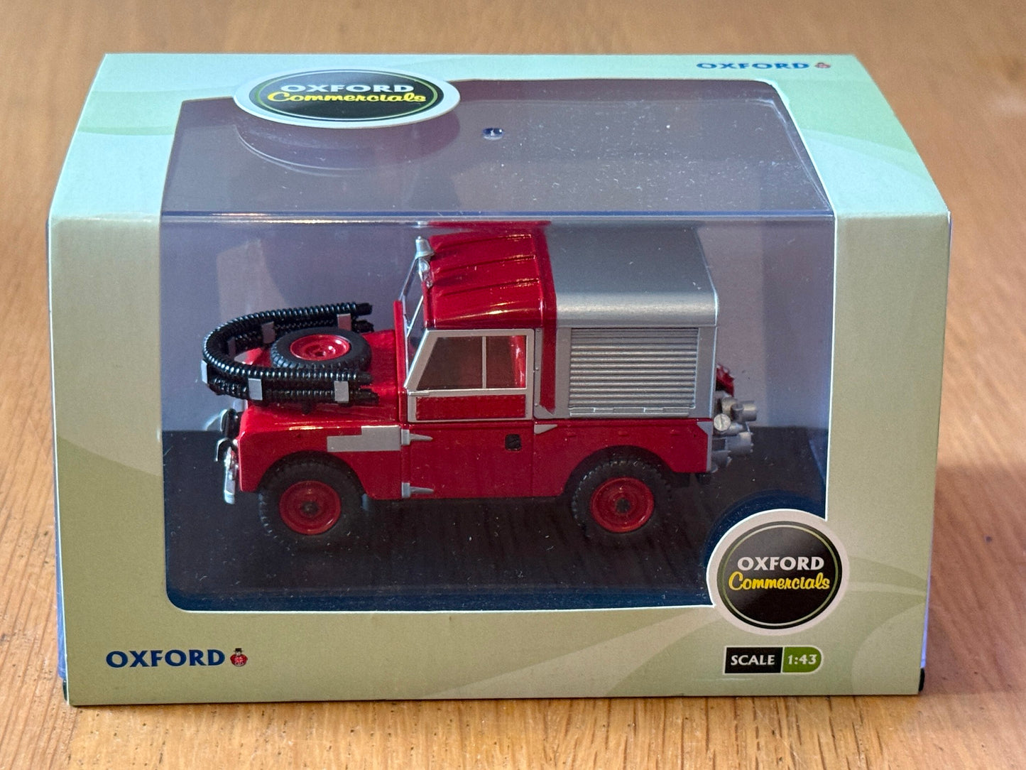 Oxford Diecast LAN188012 Land Rover SWB Fire Service. Scale 1:43. BNIB