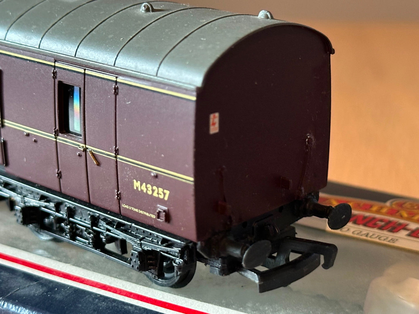 Bachmann Branchline 39-126 BR Mk1 CK E15145 corridor composite coach. Pre owned.