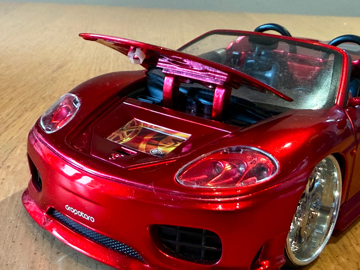 Hot Wheels Dropstars mid-scale (approx. 1:20) Red Ferrari 360 Spider