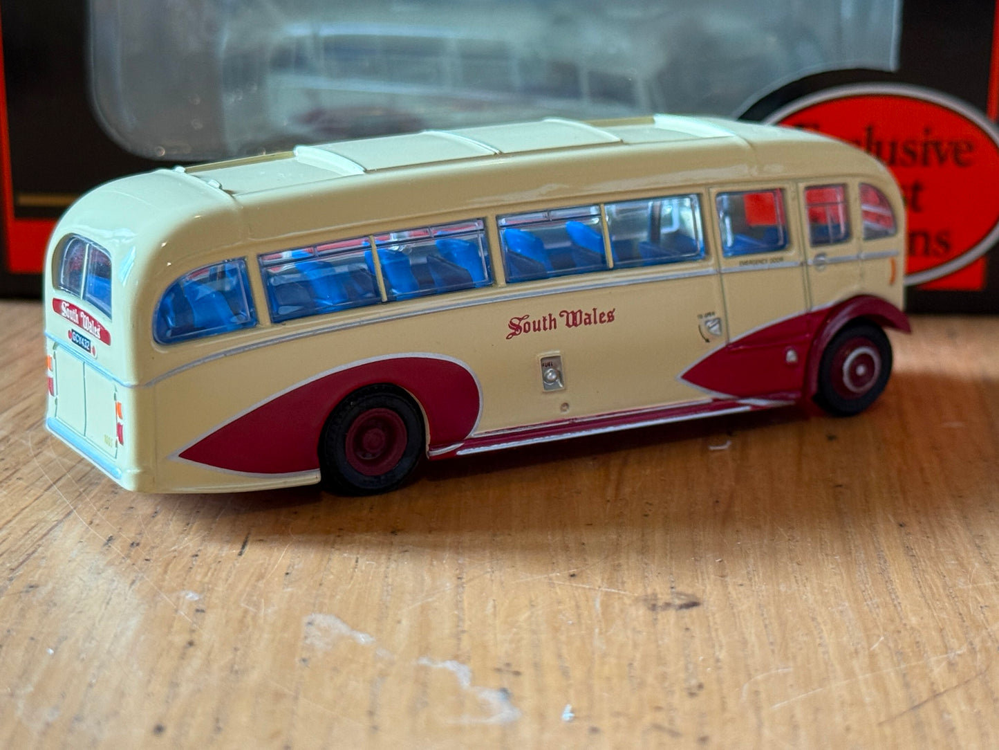 EFE 20703- 1:76 AEC Regal Windover Half Cab Coach - South Wales