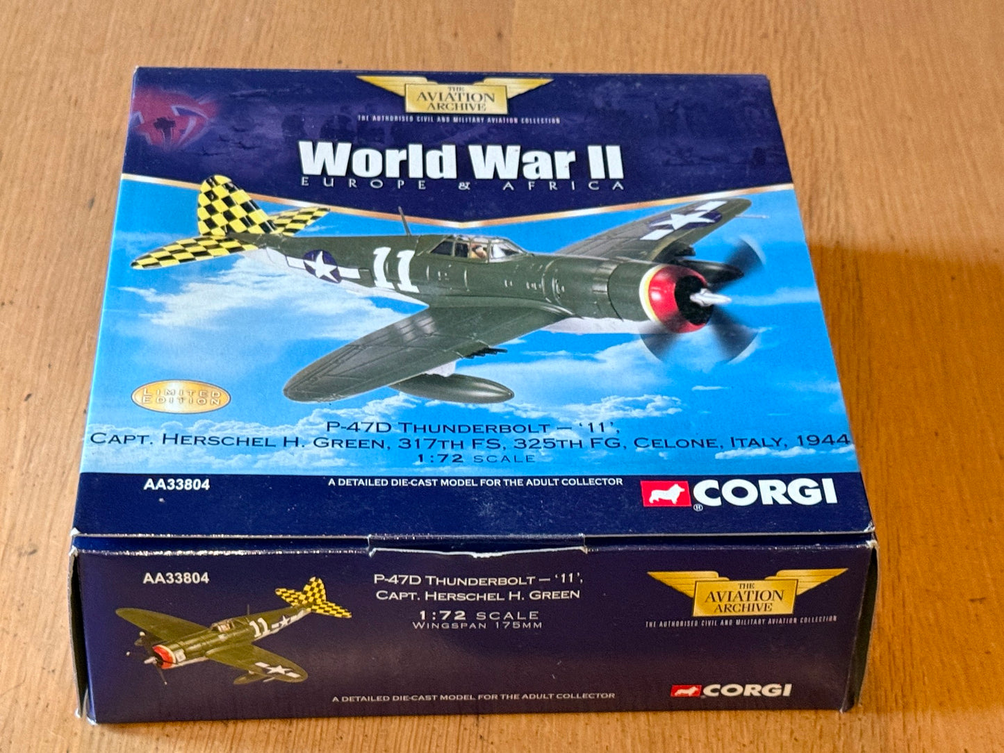 Corgi Aviation Archive 33804 - P47D Thunderbolt - '11' - Capt Herschel Green