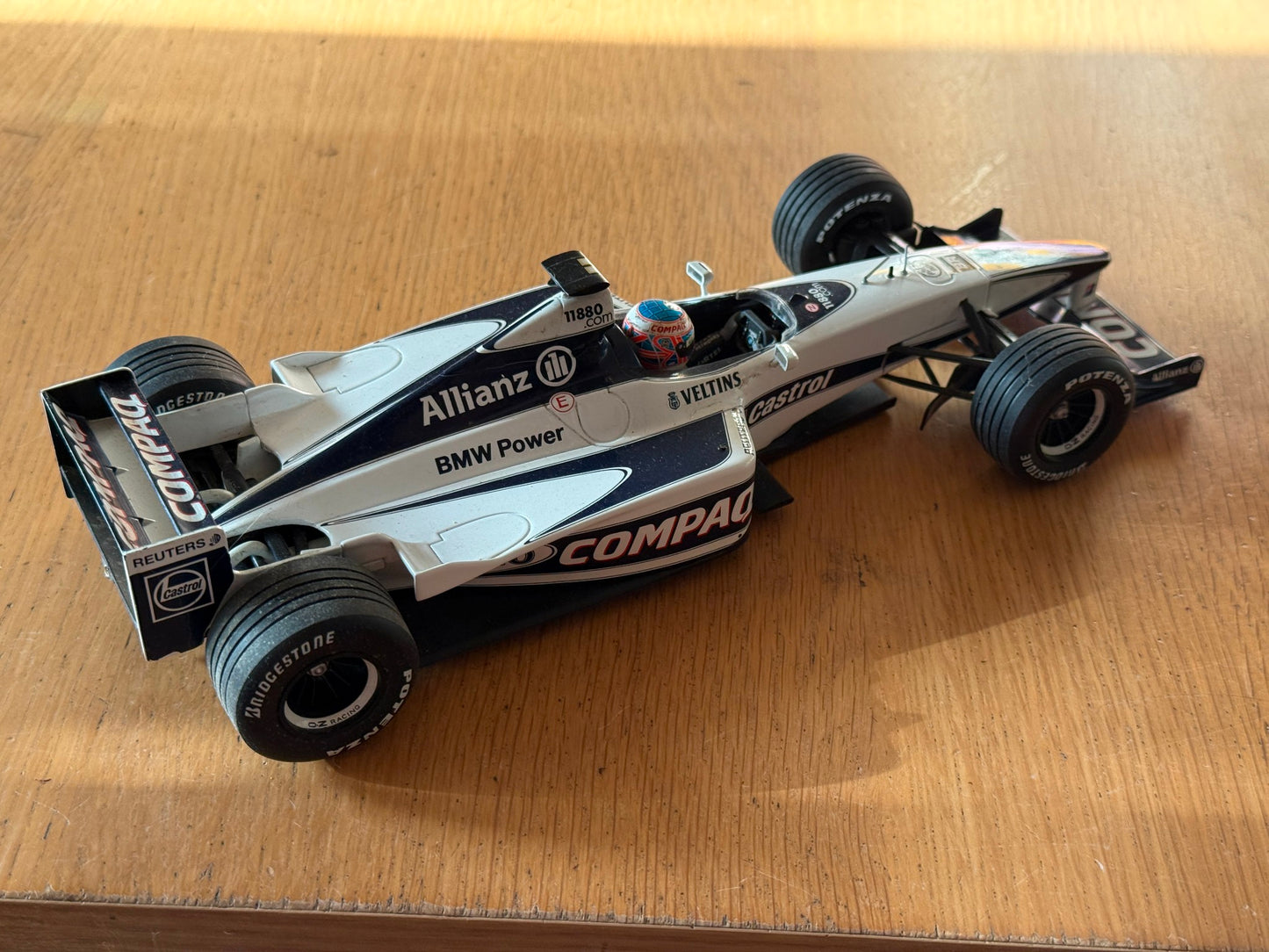 Minichamps 1:18 - Williams BMW FW22 Compaq / Allianz - Jenson Button