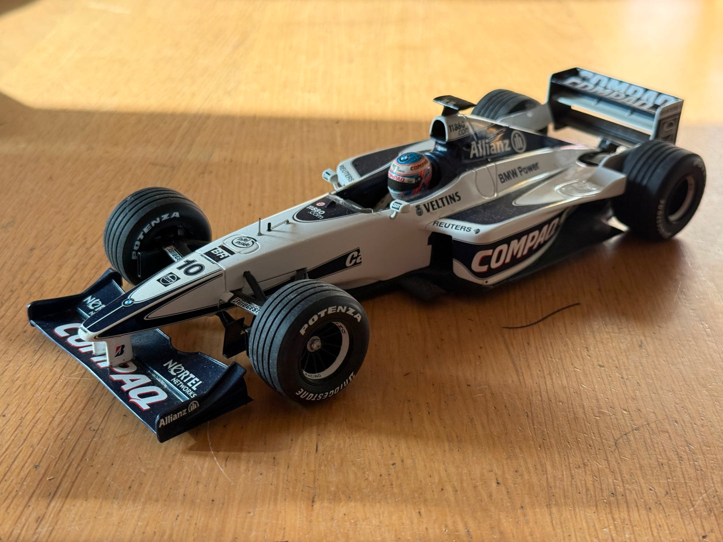 Minichamps 1:18 - Williams BMW FW22 Compaq / Allianz - Jenson Button