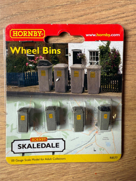 Hornby Skaledale OO Gauge - Wheelie Bins BNIB