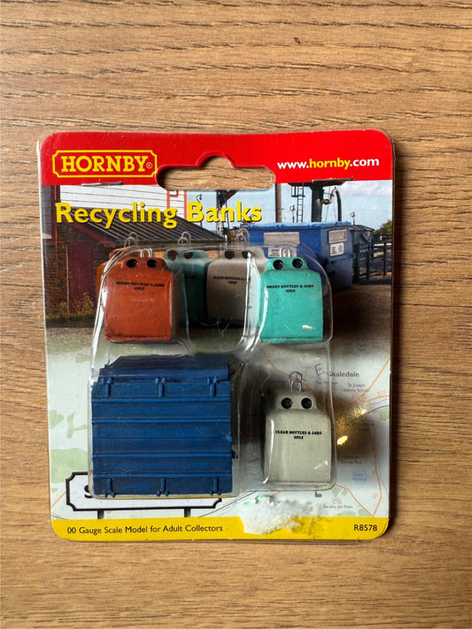 Hornby Skaledale OO Gauge - Recycling Banks BNIB