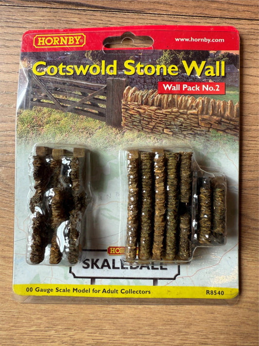 Hornby Skaledale OO Gauge - Cotswold Stone Wall Pack No. 2 BNIB