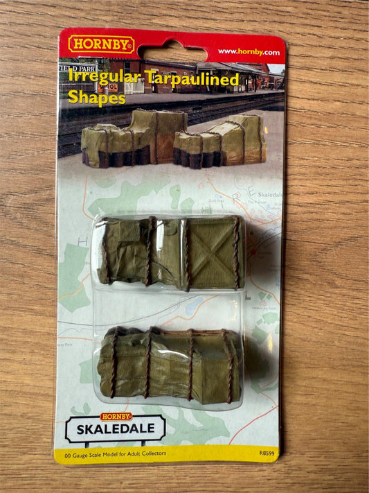 Hornby Skaledale OO Gauge - Irregular Tarpaulined Shapes BNIB