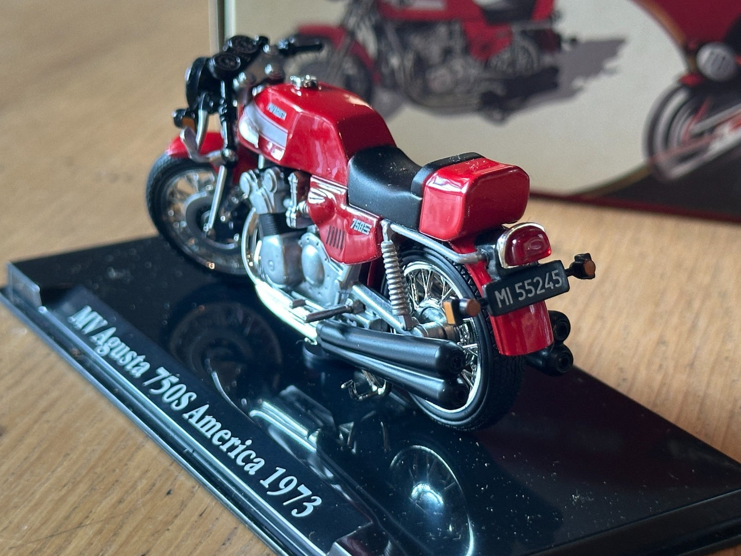 Atlas 1:24 Motorcycle Classics - MV Agusta 750S America - 1973