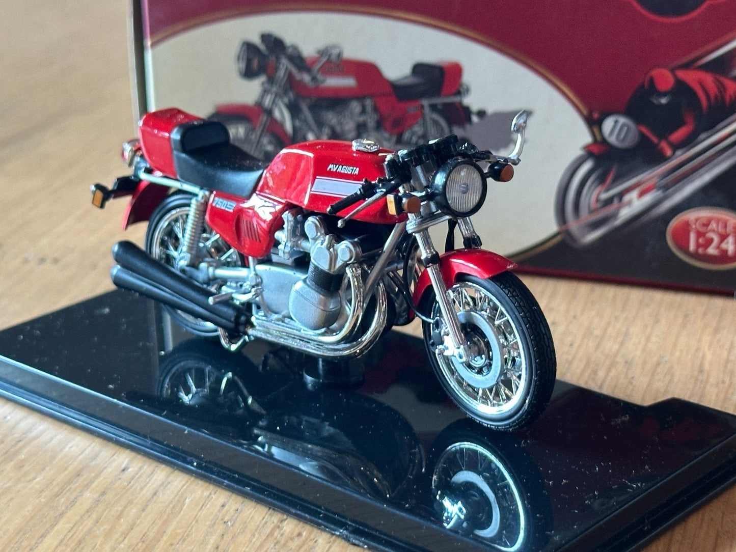 Atlas 1:24 Motorcycle Classics - MV Agusta 750S America - 1973