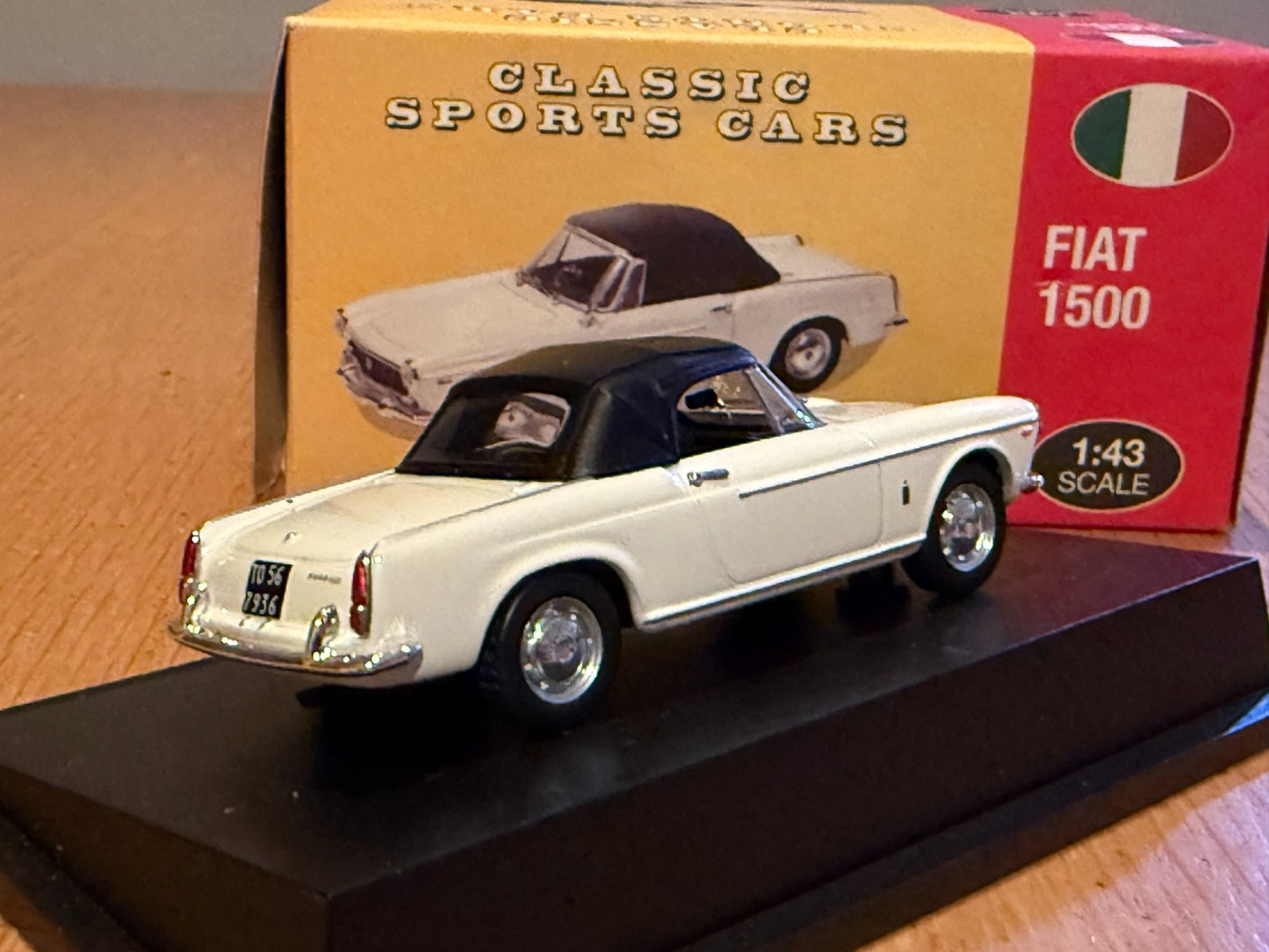 Atlas Editions - 1:43 Fiat 1500 Cabriolet
