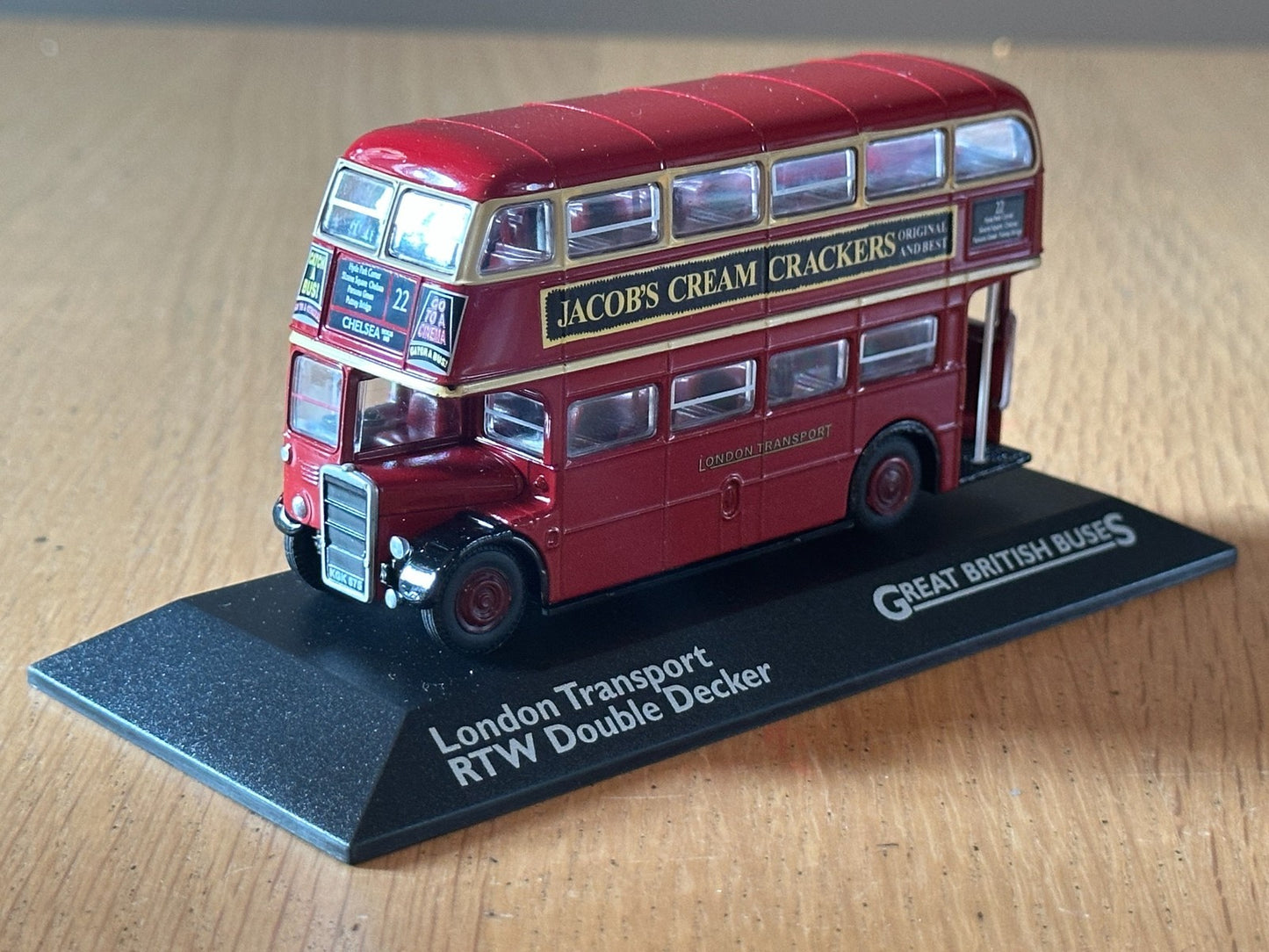 Atlas Great British Buses 1:76 London Transport RTW Double Decker.