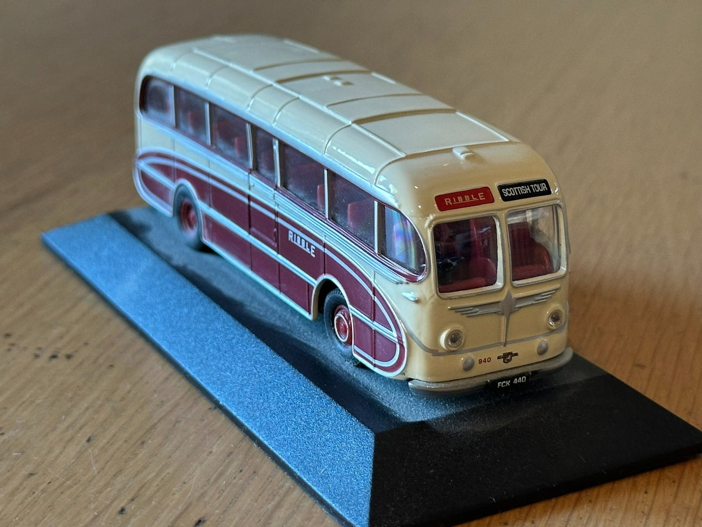 Atlas Great British Buses 1:76 Ribble Burlingham Seagull. Display Base. No Box.