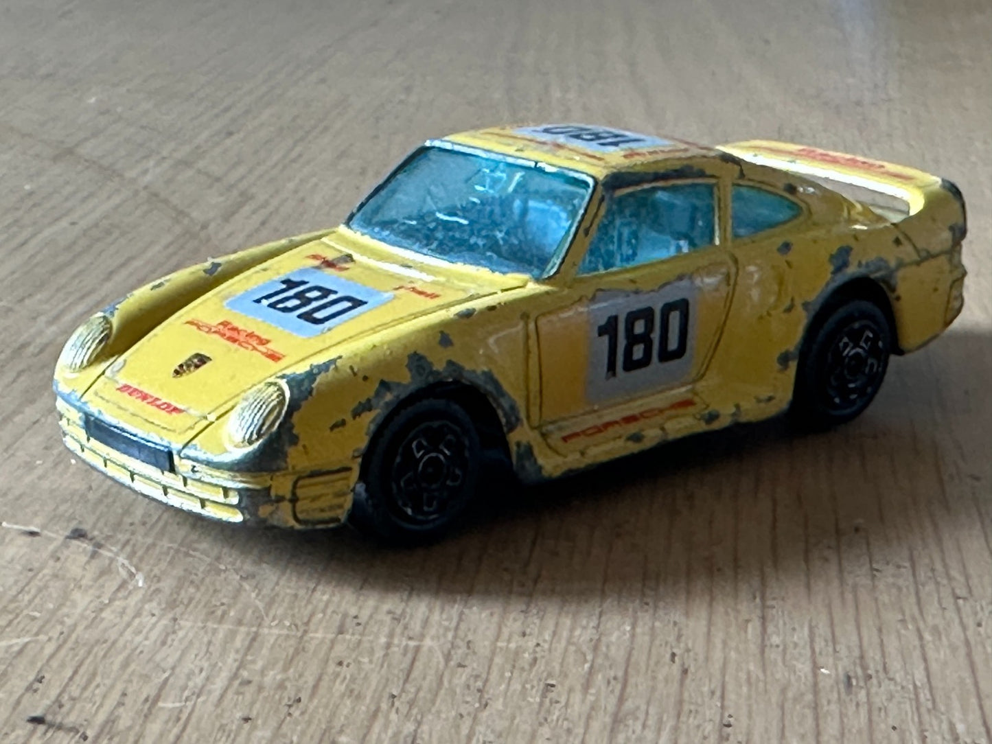 Bburago Diecast Porsche 959 Rally Diecast Metal Car Sports Racing 180